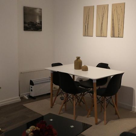 Luxury 1 Bedroom Flat In The Heart Of Wood Green Londres Extérieur photo